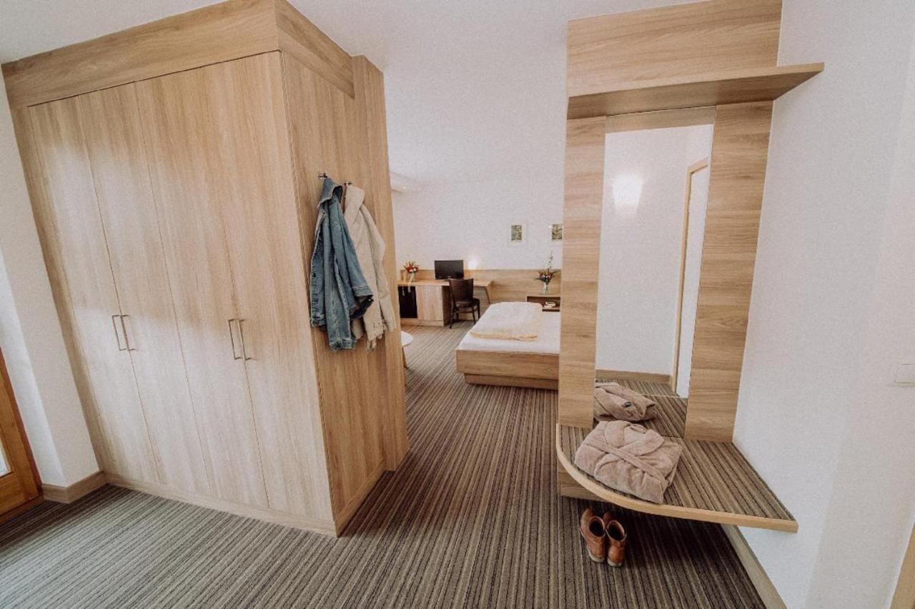 ホテル Haus Maria Bad Füssing エクステリア 写真