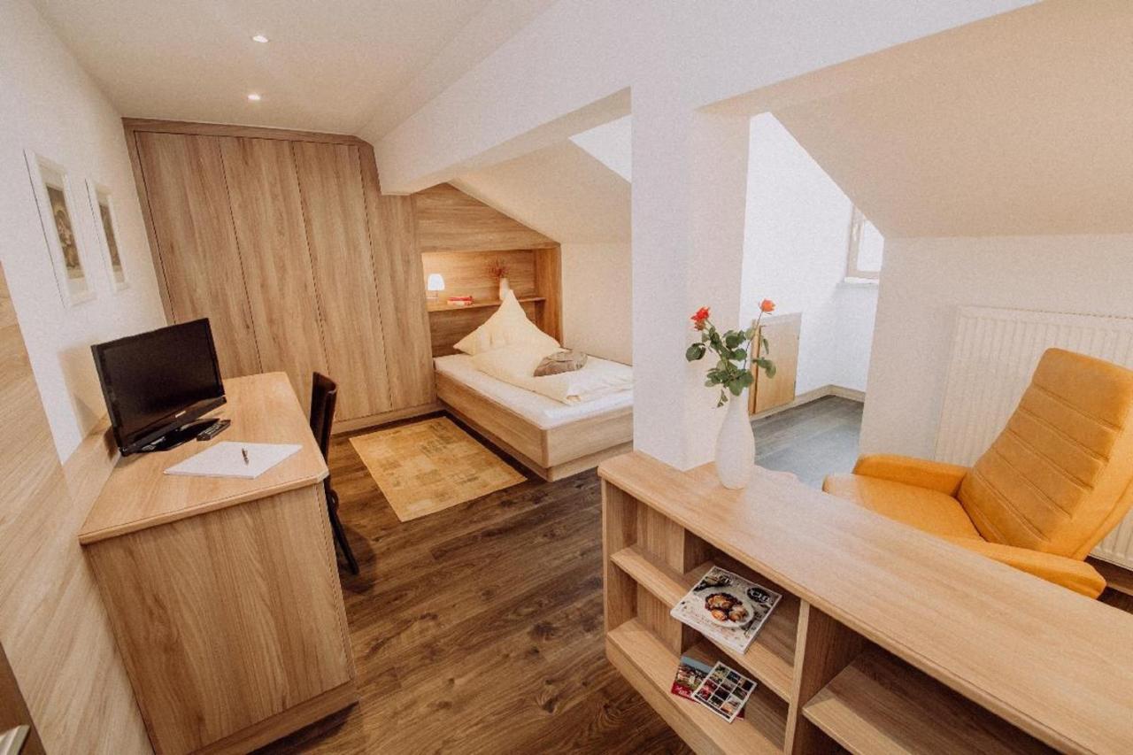 ホテル Haus Maria Bad Füssing エクステリア 写真